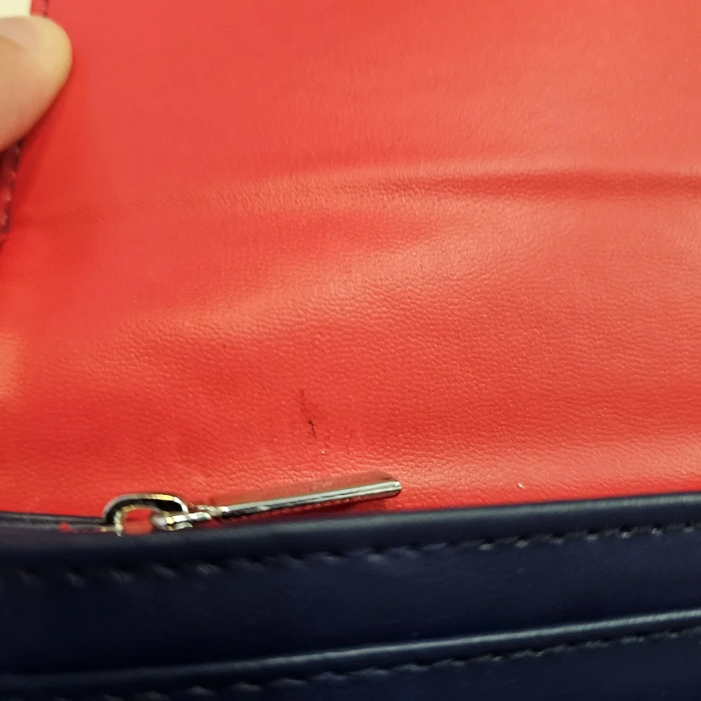 FILA Blue and Red Wallet - Picture 4 of 4